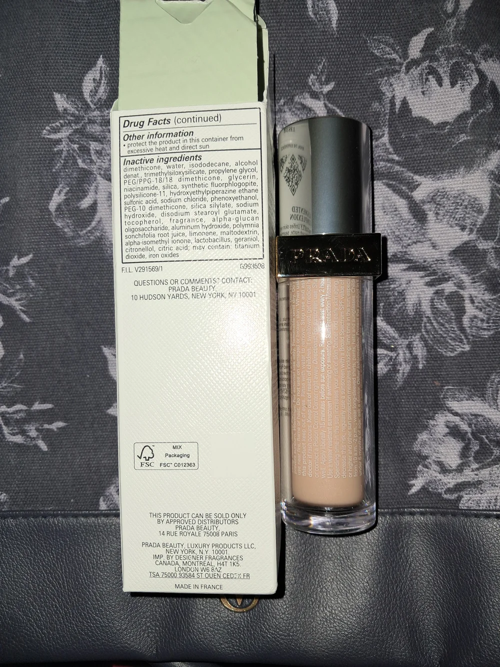 Prada Reveal LN5 Neutral Light Tone Foundation - 30ml (Beige)
